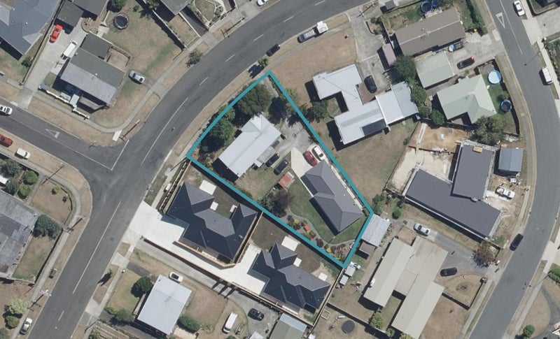 6 Cowley Drive, Temple View, Hamilton - Carousel 1