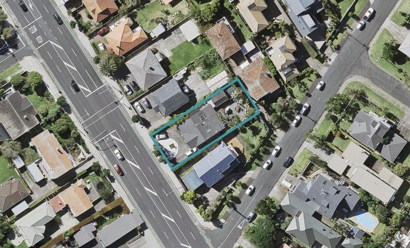 350 Lake Road, Takapuna, Auckland - Carousel 1