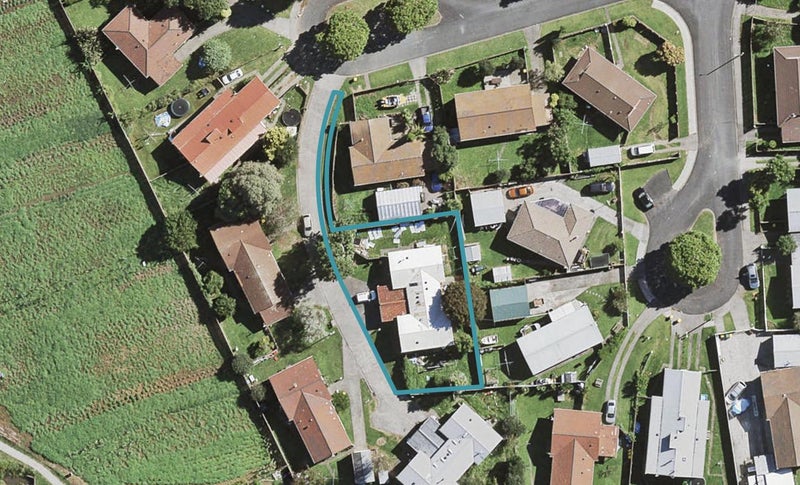 11A Dulcie Place, Red Hill, Papakura - Carousel 1