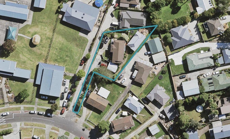 17 Karepo Crescent, Ranui, Auckland - Carousel 1