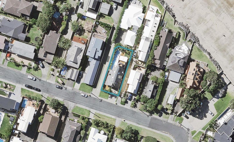 7 Holiday Road, Milford, Auckland - Carousel 1