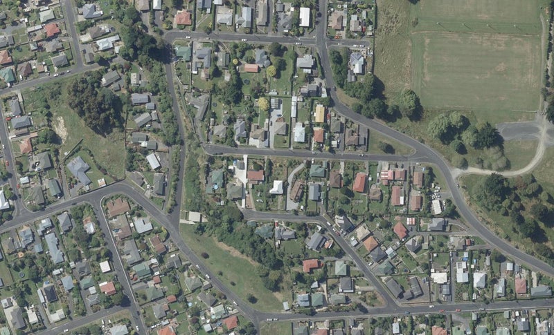 16 Penrich Street, Abbotsford, Dunedin - Carousel 1