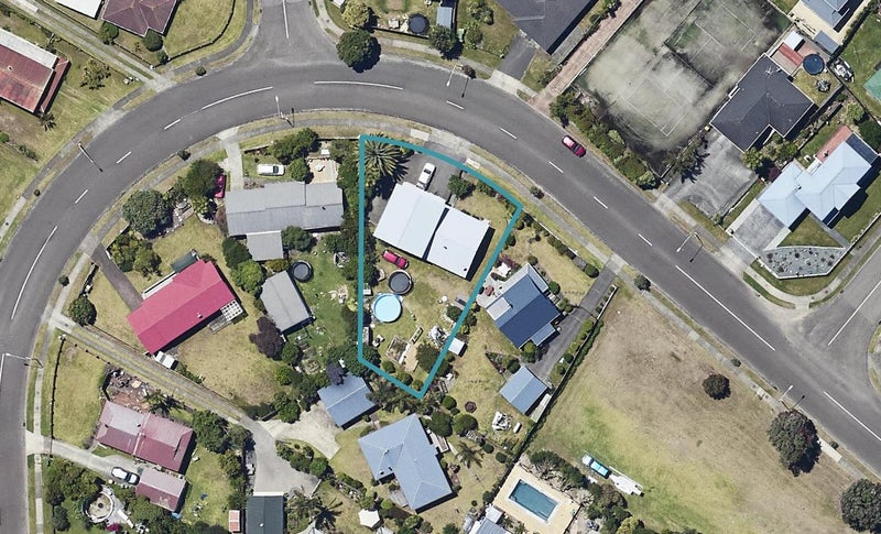 27 Fishermans Drive, Coastlands, Whakatane - Carousel 1