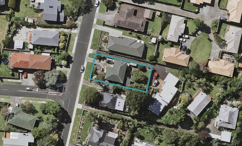 126 Udys Road, Pakuranga, Auckland - Carousel 1
