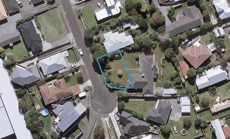 9A Strandon Place, Strandon, New Plymouth - Carousel 1