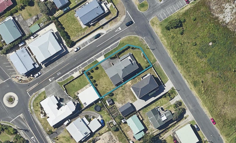 42 Broadway Road, Waihi Beach, Waihi Beach - Carousel 1