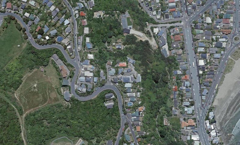 3 Pari Tai Way, Houghton Bay, Wellington - Carousel 1