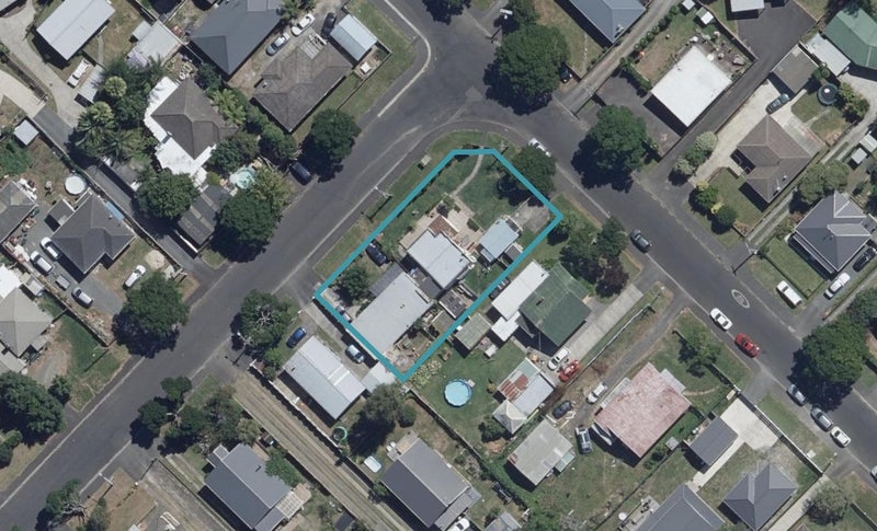 21A Walsh Street, Forest Lake, Hamilton - Carousel 1