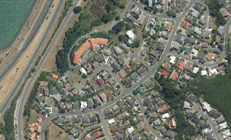 6 Langwell Place, Papakowhai, Porirua - Carousel 1
