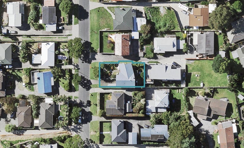 32A Howe Street, Howick, Auckland - Carousel 1