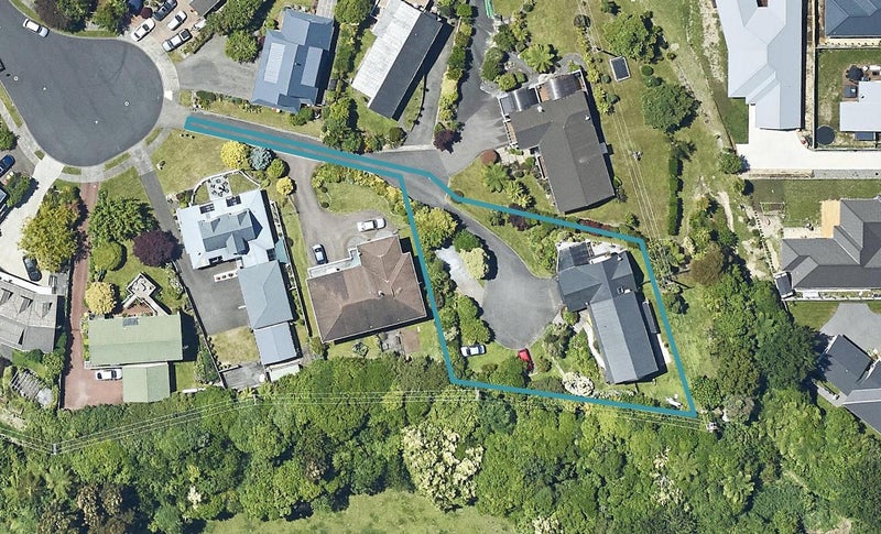 24 Mark Place, Lynmore, Rotorua - Carousel 1