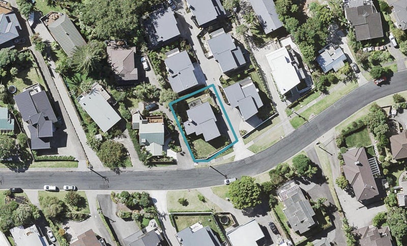 31 PENZANCE RD, Mairangi Bay, Auckland - Carousel 1