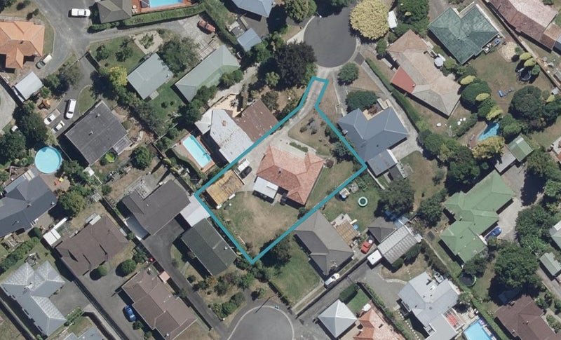 11 Menzies Street, Beerescourt, Hamilton - Carousel 1