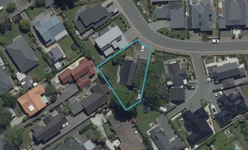 8 Nightingale Place, Papanui, Christchurch - Carousel 1