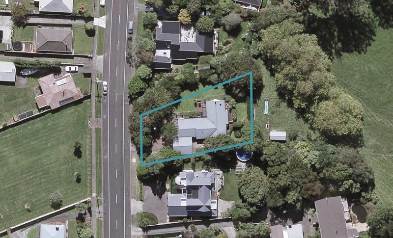 433 Carrington Street, Upper Vogeltown, New Plymouth - Carousel 1