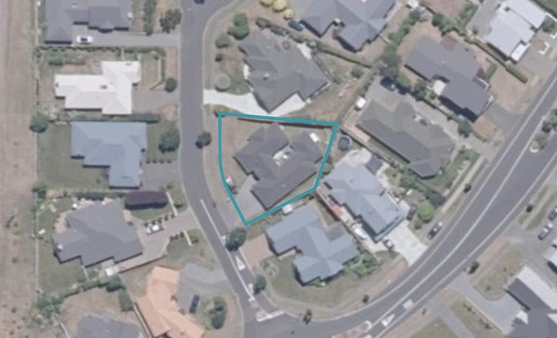 3 Carpentras Way, Nukuhau, Taupo - Carousel 1