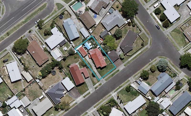 3 Duckworth Crescent, Greenmeadows, Napier - Carousel 1