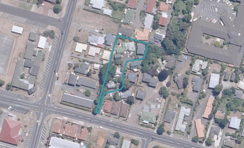 124 Te Heuheu Street, Taupo, Taupō - Carousel 1