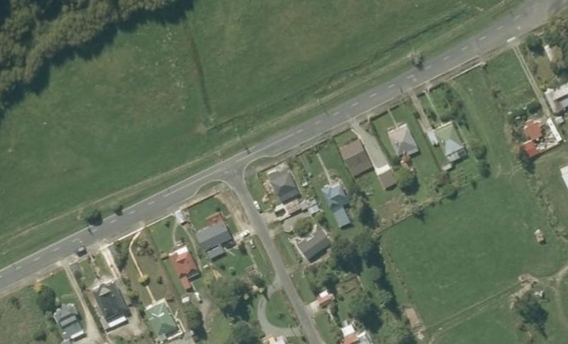 40 Irvine Street, Lawrence - Carousel 1