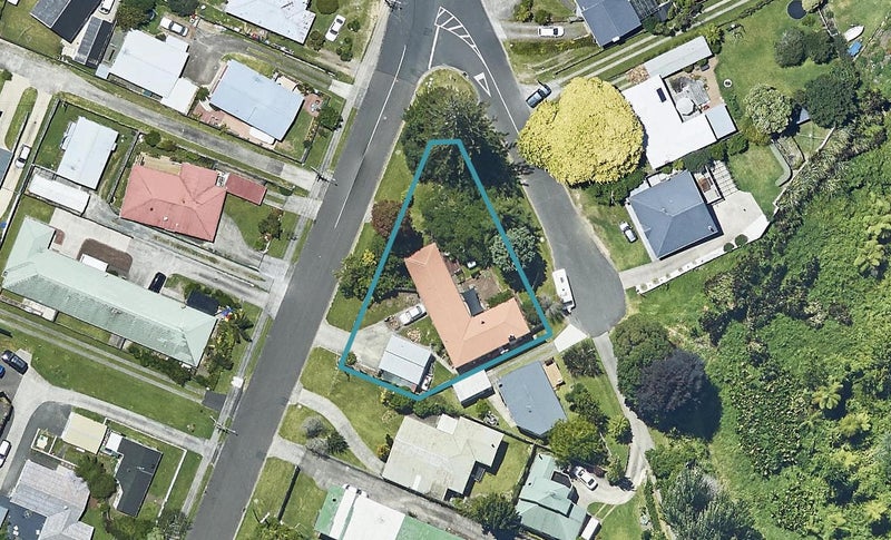 2 Greerton Road, Gate Pa, Tauranga - Carousel 1