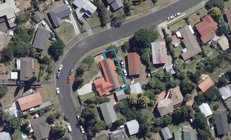 4/8 Rutland Street, Fairview Downs, Hamilton - Carousel 1