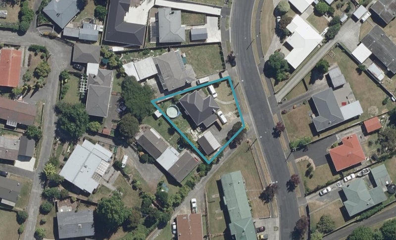 31 Urlich Avenue, Melville, Hamilton - Carousel 1