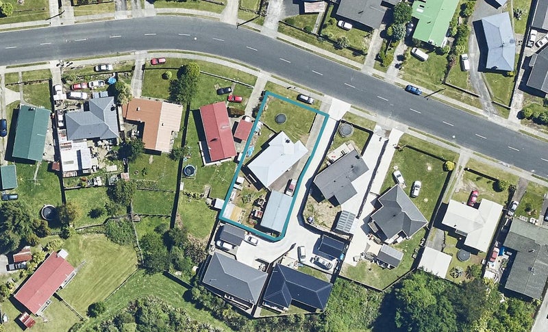 18 Homedale Street, Pukehangi, Rotorua - Carousel 1