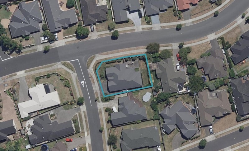 12 Coleraine Drive, Rototuna, Hamilton - Carousel 1