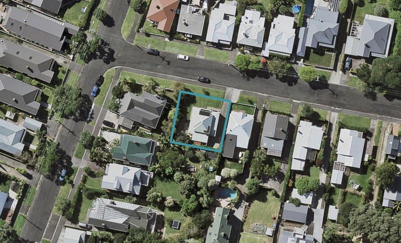 37 Rutland Road, Stanley Point, Auckland - Carousel 1