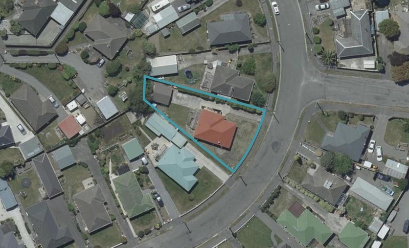 39 Vancouver Crescent, Wainoni, Christchurch - Carousel 1