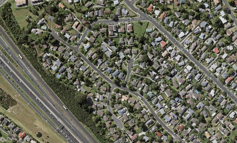 2C Kama Place, Sunnynook, Auckland - Carousel 1