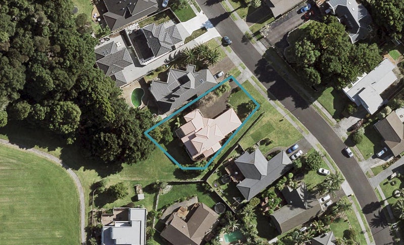 44 Kuripaka Crescent, The Gardens, Auckland - Carousel 1