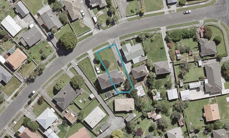 68 Compton Crescent, Taita, Lower Hutt - Carousel 1