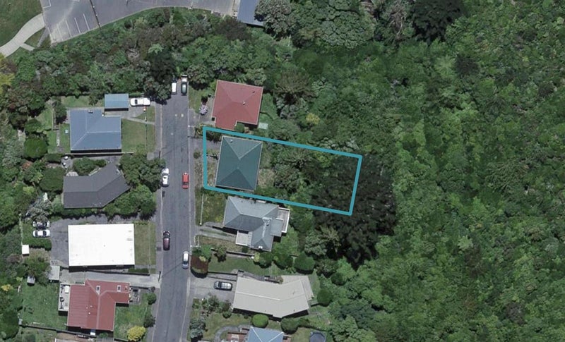 36 Oswald Crescent, Paparangi, Wellington - Carousel 1