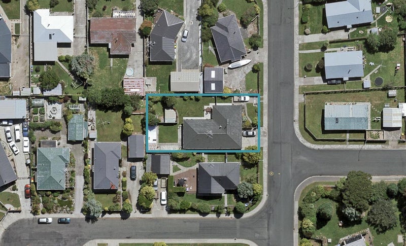 17 Iona Street, Strathern, Invercargill - Carousel 1