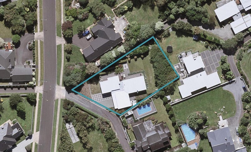 37 Shelter Grove, Frankleigh Park, New Plymouth - Carousel 1