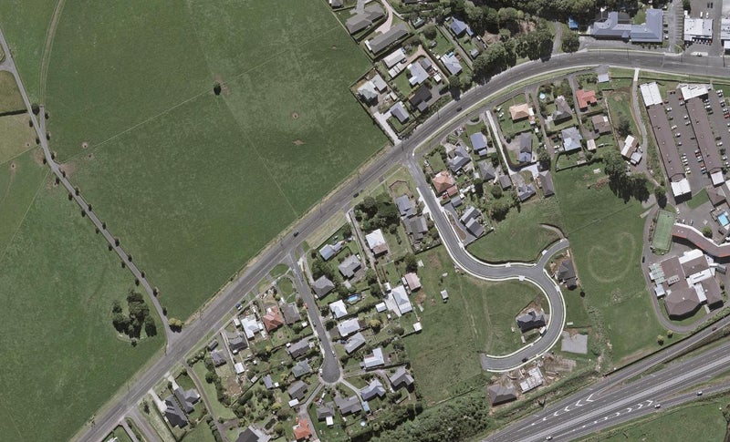 37 Pohutukawa Place, Bell Block, New Plymouth - Carousel 1