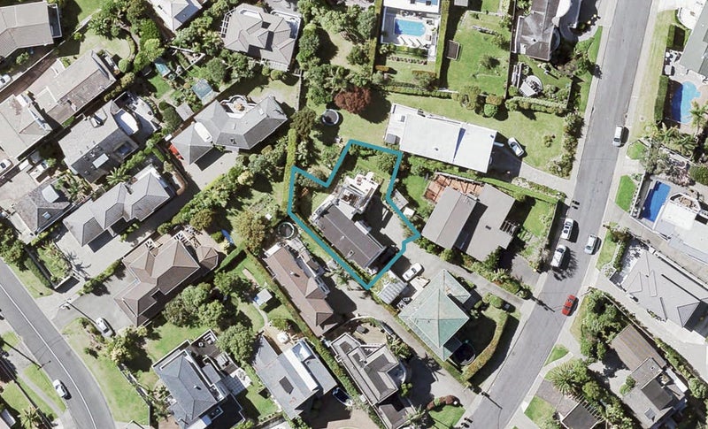 10A Vaughan Crescent, Murrays Bay, Auckland - Carousel 1