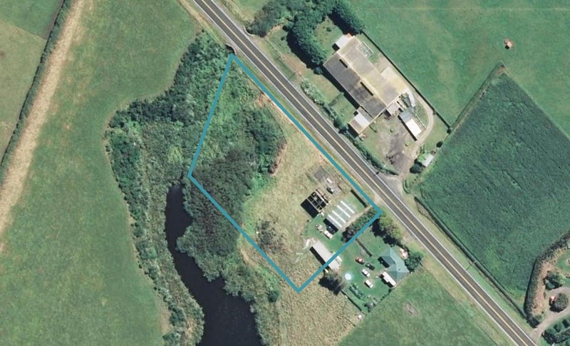2601 South Road, Hawera - Carousel 1