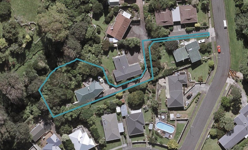 5A Marina Grove, Frankleigh Park, New Plymouth - Carousel 1