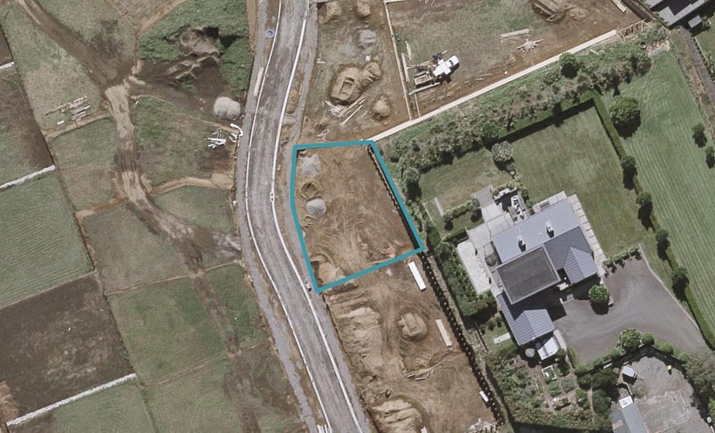 7 Oakmont Crescent, Waiwhakaiho, New Plymouth - Carousel 1