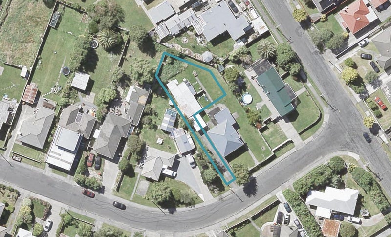 4A McGowan Road, Wainuiomata, Lower Hutt - Carousel 1