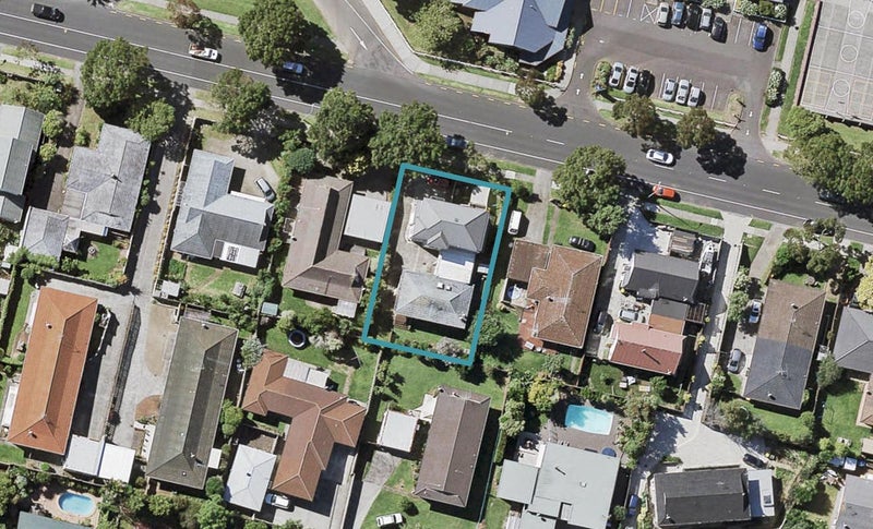 2/41 Butley Drive, Farm Cove, Auckland - Carousel 1