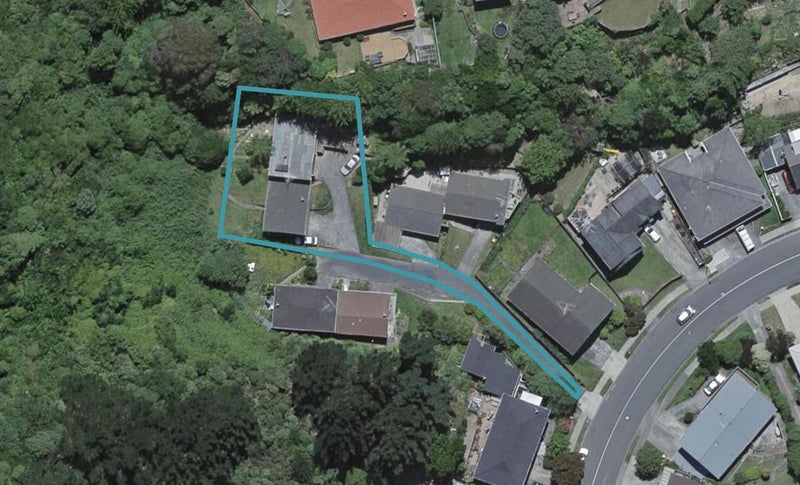 22A Fyvie Avenue, Tawa, Wellington - Carousel 1