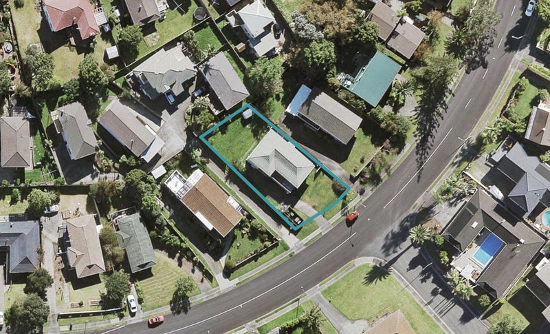 132 Halsey Drive, Lynfield, Auckland - Carousel 1