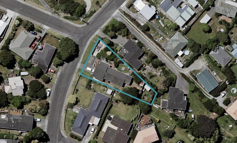 24 Anaru Street, Raumati Beach, Paraparaumu - Carousel 1