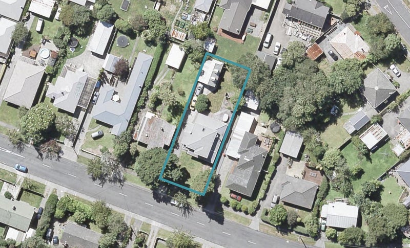 11 Hine Road, Wainuiomata, Lower Hutt - Carousel 1