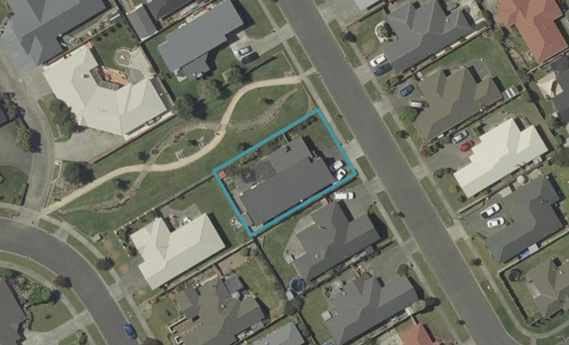 32 Branigan Parade, Kelvin Grove, Palmerston North - Carousel 1