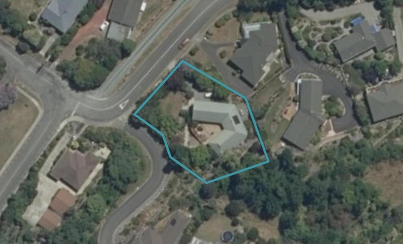 2 Strathaven Place, Atawhai, Nelson - Carousel 1
