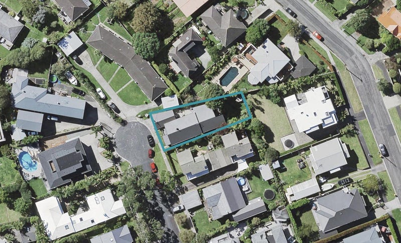 26 Hemi Street, Narrow Neck, Auckland - Carousel 1